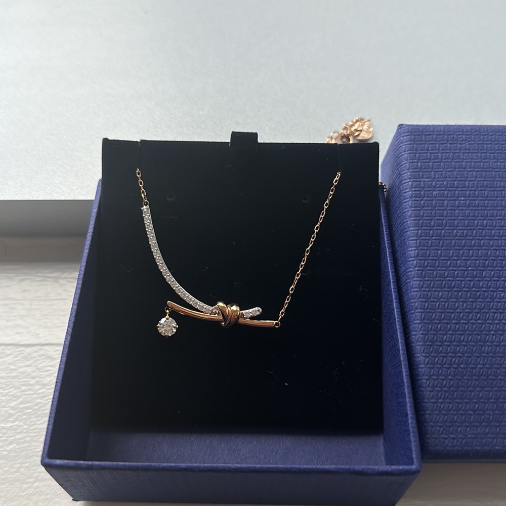 Swarovski rose gold necklace